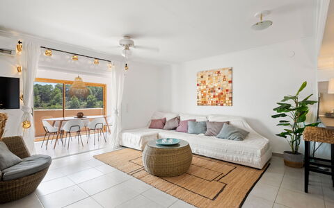 Sol Moraira: Meubles, Design Intérieur, Canapé, Sol, Sol, Bois, Plafond, Salon, Table, Pièce