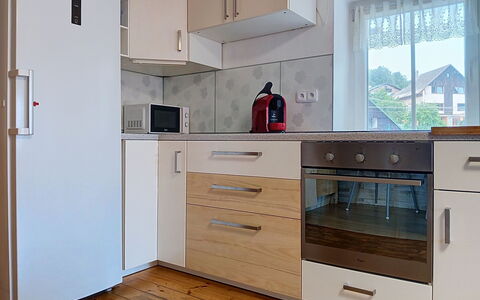 Cerny Dul 400: Sol, Cabinetry, Appareil De Cuisine, Bois, Principaux Appliance, Sol, Design Intérieur, Comptoir, Cuisine, Meubles