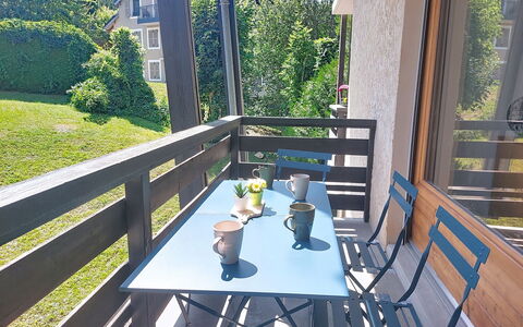 Le Nerey 2: Meubles, Bois, Mobilier De Jardin, Table, Chaise, Tableau De Plein Air, Porche, Dur, Ombre, Plate-Forme