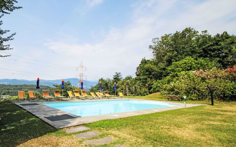 Annika: Ciel, Bleu, Arbre, Piscine, Loisir, Eco Hôtel, Parc, Cumulus, Aménagement Paysager, Recours