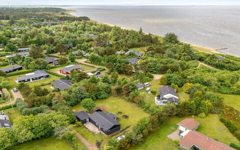 Jonnhild - 100M to the Fjord: Bleu, Piscine, Composite, Ombre, Recours, Biens, Hacienda, Villa, Centre De Loisirs