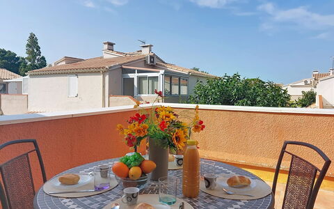 Les Nouvelles Mirandas: Bleu, Piscine, Composite, Ombre, Recours, Biens, Hacienda, Villa, Centre De Loisirs