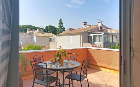 Les Nouvelles Mirandas: Bleu, Piscine, Composite, Ombre, Recours, Biens, Hacienda, Villa, Centre De Loisirs