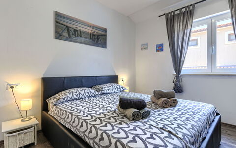 A.e.m: Meubles, Lit, Design Intérieur, Chambre, Pièce, Sol, Drap De Lit, Literie, Sol, Linge