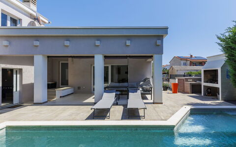 A.e.m: Piscine, Zone Résidentielle, Architecture, Domicile, Composite, Ombre, Biens, Béton, Recours, Cour