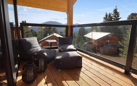 02 Nth050 18A Sup Chalet mit Sauna und Hot Tub 2 e: Bois, Dur, Porche, Tache De Bois, Plate-Forme, Planche, Balcon, Ombre, Chaise, Lumber