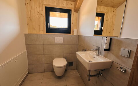02 Nth055 18F Sup Chalet mit Sauna und Hot Tub 2 e: Bois, Sol, Sol, Luminaire Plomberie, Salle De Bains, Plomberie, Évier, Lavabo, Toilette, Tache De Bois