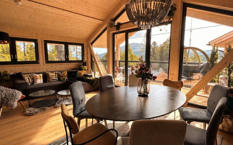 02 Nth056 18G Sup Chalet mit Sauna und Hot Tub 2 e: Meubles, Design Intérieur, Bois, Plafond, Sol, Sol, Chaise, Éclairage, Salon, Luminaire