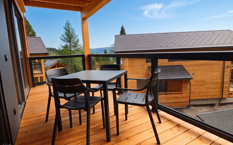 02 Nth053 18D Sup Chalet mit Sauna und Hot Tub 2 e: Bâtiment, Maison, Fenêtre, Domicile, Toit, Zone Résidentielle, Arbuste, Chalet, Lot Terre
