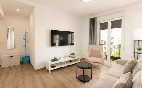 Elvix Nerja Center B: Maison, Arbuste, Domicile, Zone Résidentielle, Biens, Chalet, Hacienda, Cour, Ombre, Pelouse