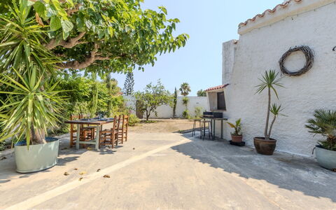 Villa Pipa: Maison, Arbuste, Domicile, Zone Résidentielle, Biens, Chalet, Hacienda, Cour, Ombre, Pelouse