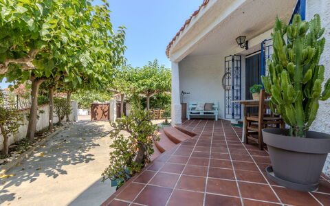 Villa Pipa: Maison, Arbuste, Domicile, Zone Résidentielle, Biens, Chalet, Hacienda, Cour, Ombre, Pelouse