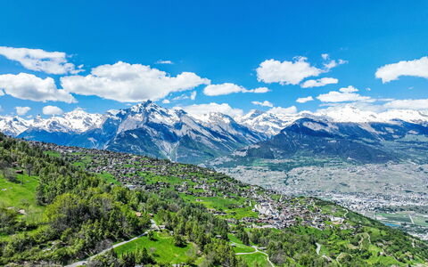 Prima 1084: Montagne, Montagnes Relief, Colline, Chaîne De Montagnes, Montagnes, Nuage, Paysage, Station De Montagne, Vallée, Terrain
