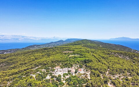 Bilušić: Piscine, Balcon, Appartement, Recours, Biens, Villa, Hôtel, Hacienda, Ville Resort, Cour