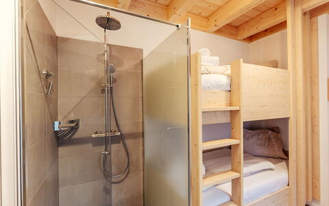 Niederwölz 606: Bois, Design Intérieur, Sol, Sol, Lit, Plafond, Chambre, Meubles, Pièce, Lit Superposé