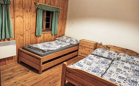 U Kazíků: Bois, Sol, Sol, Chambre, Lit, Meubles, Design Intérieur, Lit Superposé, Cadre De Lit, Dur