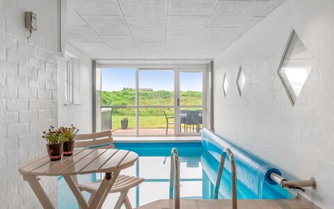 Algut - 200M from the Sea: Sol, Sol, Plafond, Design Intérieur, Meubles, Pièce, Lit, Appartement, Chambre, Tache De Bois