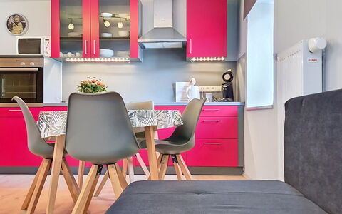 Klaffer am Hochficht 1: Meubles, Design Intérieur, Sol, Pièce, Sol, Domicile, Éclairage, Chaise, Appartement, Table