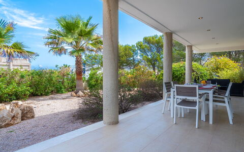 Villa Brisa: Bleu, Balcon, Balustrade, Appartement, Clôture, Mer, Recours, Condominium, Piscine, Hôtel