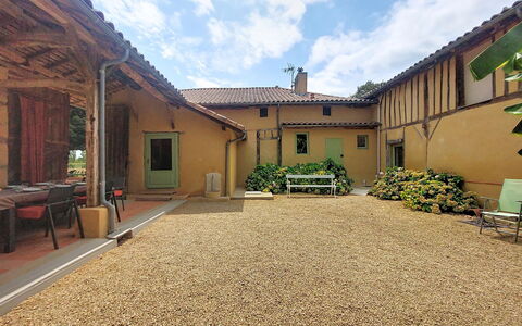 La Ferme de Bordenave: Bleu, Balcon, Balustrade, Appartement, Clôture, Mer, Recours, Condominium, Piscine, Hôtel