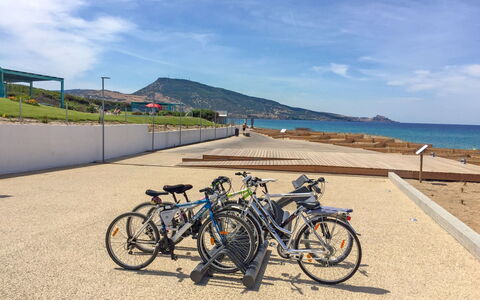 Domus de Mar: Vélo, Roue De Bicyclette, Mer, Côte, Cotiers Et Relief Océaniques