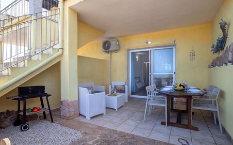 Sunset House Isola Rossa: Bleu, Balcon, Balustrade, Appartement, Clôture, Mer, Recours, Condominium, Piscine, Hôtel