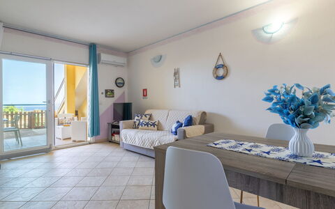 Sunset House Isola Rossa: Bleu, Balcon, Balustrade, Appartement, Clôture, Mer, Recours, Condominium, Piscine, Hôtel
