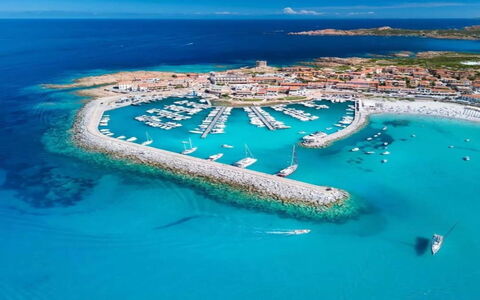 Sunset House Isola Rossa: Plan D'Eau, Mer, Cotiers Et Relief Océaniques, Côte, Océan, Plage, Bateau, Attraction Touristique, Marina