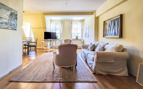 Marktblick: Design Intérieur, Sol, Meubles, Sol, Canapé, Plafond, Parquet, Bois, Pièce, Salon
