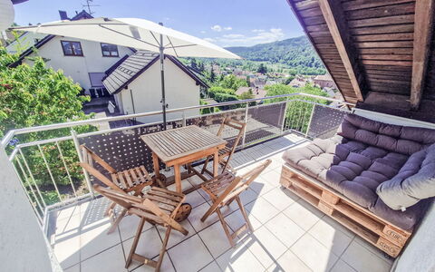 Annette: Mobilier De Jardin, Porche, Balcon, Tableau De Plein Air, Plate-Forme, Chaise, Patio, Cour, Table Basse, Villa