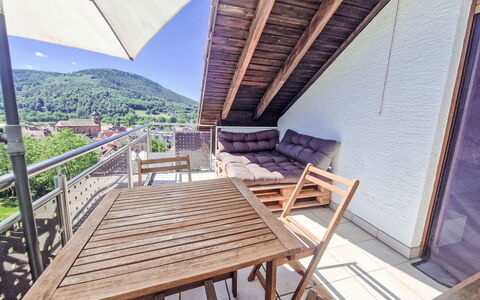 Annette: Bois, Balcon, Plate-Forme, Porche, Dur, Balustrade, Tache De Bois, Mobilier De Jardin, Tableau De Plein Air, Clôture