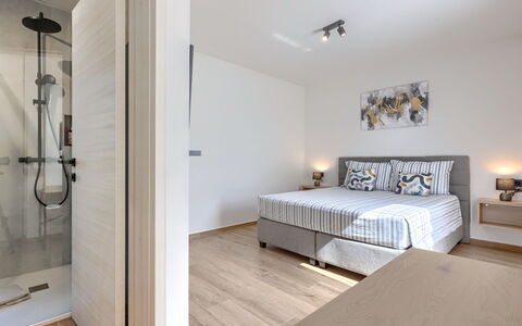 Laluma: Meubles, Design Intérieur, Sol, Lit, Sol, Chambre, Pièce, Bois, Plafond, Textile