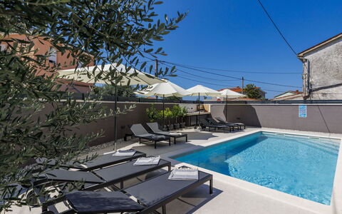 Laluma: Mobilier De Jardin, Ombre, Piscine, Hôtel, Recours, Villa