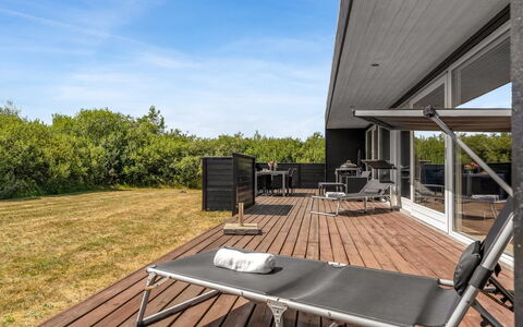 Tuva - 3.5Km from the Sea: Parquet, Plate-Forme, Dur, Planche, Tache De Bois, Boardwalk, Conception, Balcon, Eco Hôtel, Passerelle