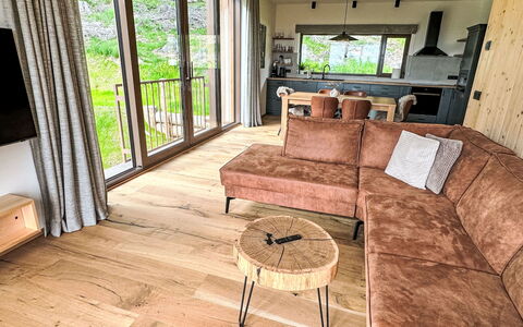 Rebelka: Sol, Parquet, Bois, Meubles, Sol, Design Intérieur, Canapé, Salon, Revêtement De Sol Stratifié, Dur