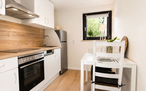 Herzwerk Schwalenberg: Meubles, Cuisine, Design Intérieur, Comptoir, Sol, Appareil De Cuisine, Bois, Principaux Appliance, Cabinetry, Sol