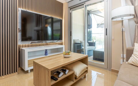 Sol Y Mar i: Meubles, Design Intérieur, Appareil Électronique, Sol, Bois, Télévision, Sol, Plafond, Salon, Téléviseur