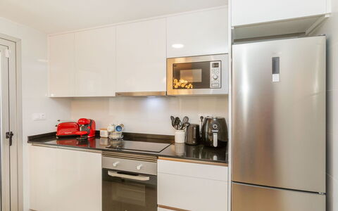 Sol Y Mar i: Appareil De Cuisine, Cuisine, Comptoir, Cabinetry, Principaux Appliance, Électroménager, Design Intérieur, Bois, Meubles, Sol