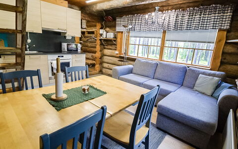 Nelostupa a: Bois, Design Intérieur, Plafond, Sol, Meubles, Sol, Domicile, Pièce, Chalet, Cabane En Rondins
