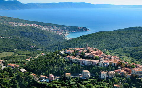 Villa H2: Montagnes, Colline, Paysage, Station De Montagne, Cotiers Et Relief Océaniques, Établissements Humains, Côte, Vue Du Ciel, Village, Mer