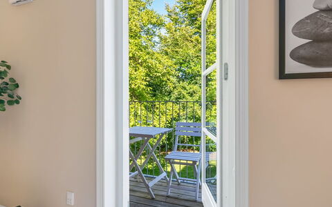 Alkmar - 6.5Km from the Sea: Bois, Toit, Domicile, Maison, Architecture, Siding, Lot Terre, Chalet, Cabanon, Batiments Jardin