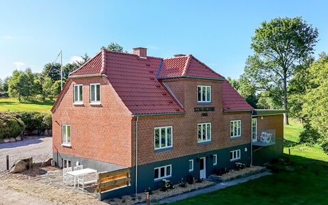 Alkmar - 6.5Km from the Sea: Bois, Toit, Domicile, Maison, Architecture, Siding, Lot Terre, Chalet, Cabanon, Batiments Jardin