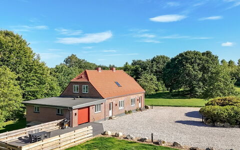 Alkmar - 6.5Km from the Sea: Bois, Toit, Domicile, Maison, Architecture, Siding, Lot Terre, Chalet, Cabanon, Batiments Jardin
