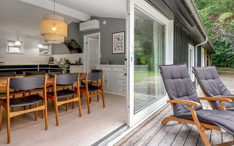 Matthea - 2.9Km from the Sea: Bois, Toit, Domicile, Maison, Architecture, Siding, Lot Terre, Chalet, Cabanon, Batiments Jardin