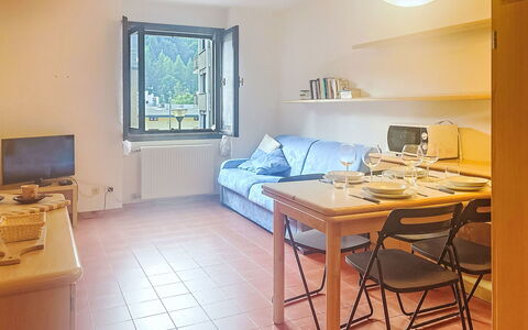 Ai Pascoli: Design Intérieur, Meubles, Pièce, Plafond, Appartement, Sol, Sol, Domicile, Salon, Canapé