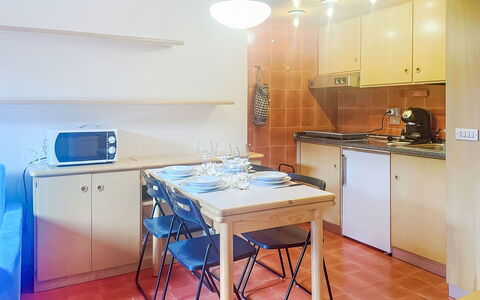 Ai Pascoli: Sol, Design Intérieur, Cuisine, Bois, Meubles, Sol, Plafond, Principaux Appliance, Appareil De Cuisine, Pièce