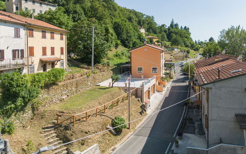 Dimora Polle di Malbacco: Mur, Bâtiment, Surface De La Route, Maison, Zone Résidentielle, Quartier, Domicile, Ville, Zone Rurale, Établissements Humains