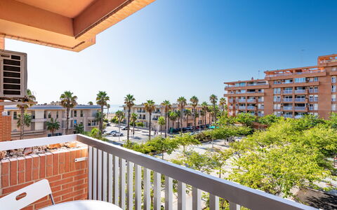 Mare Nostrum: Jour, Bâtiment, Zone Résidentielle, Appartement, Ville, Zone Urbaine, Quartier, Façade, Ville, Condominium