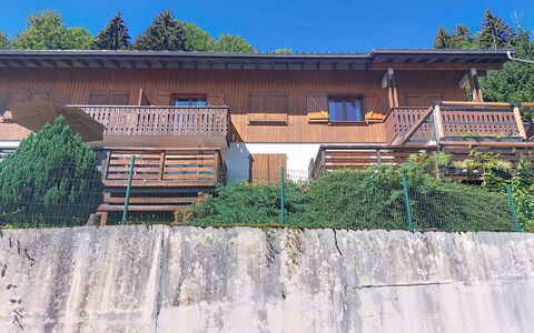 Les Grandes Aiguilles: Balcon, Mélèze, Clôture, Accueil Escrime, À Feuilles Persistantes, Porche