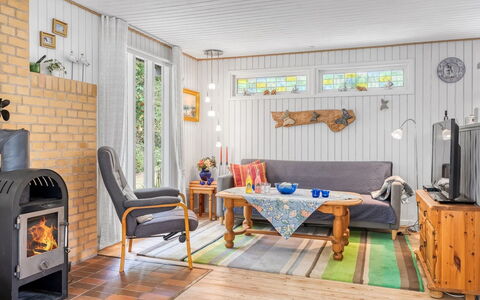 Løgstør 648: Meubles, Bois, Sol, Design Intérieur, Domicile, Sol, Plafond, Pièce, Salon, Chaise